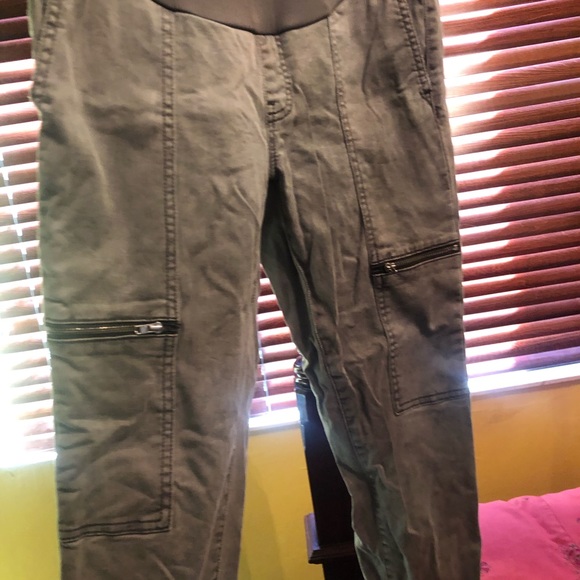 Lila Ryan Maternity Jeans - Picture 2 of 5